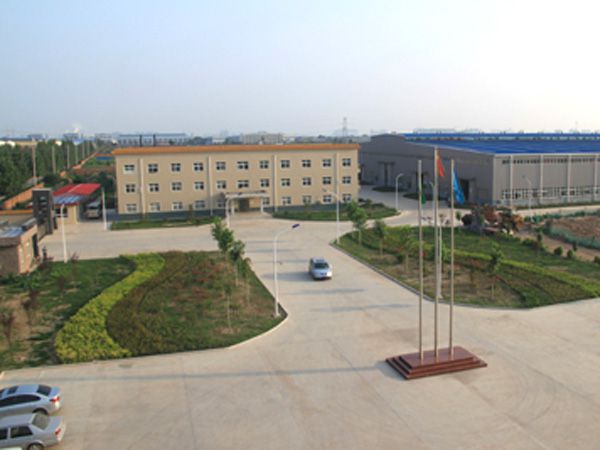 五月，歡慶過(guò)勞動(dòng)者的汗水，紀(jì)念過(guò)青春沸騰的歷史。